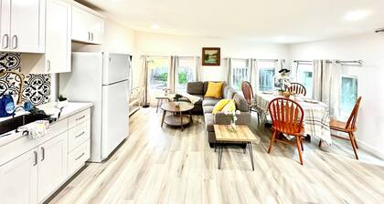 Spacious 6-bedroom house in Sunnyvale with WiFi access