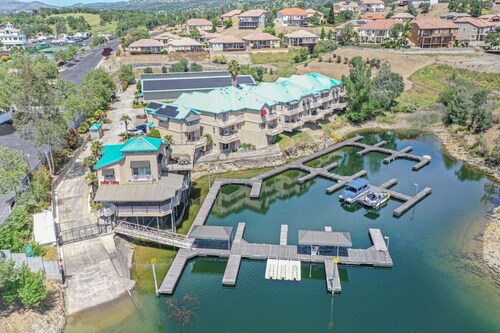 Drifters Wake & Wine Getaway