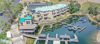 Drifters Wake & Wine Getaway