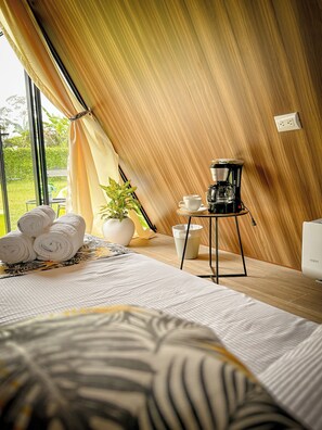 Standard Chalet, Patio, Courtyard View | 1 bedroom, free minibar, free WiFi - Tilawa La Fortuna Glamping (La Fortuna)