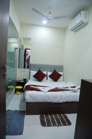 Room - HOTEL LEXUS.5 (Mumbai)