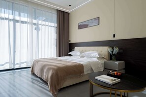 Business Double Room | Desk, laptop workspace, soundproofing, free WiFi - Wuyi Whispering Maple (Dali)