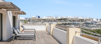 Palmira duplex with jacuzzi located 5 minutes from the beach Hyères les Salins