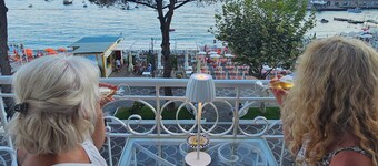 Galene - beachfront Costa d'Amalfi - 

Superior double room with seaview balcony