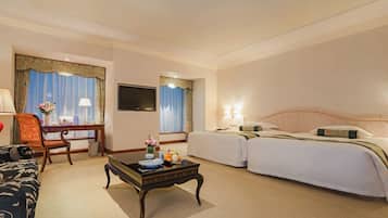 Phòng 2 giường đơn Superior, quang cảnh thành phố | Két bảo mật tại phòng, màn/rèm cản sáng, phòng cách âm