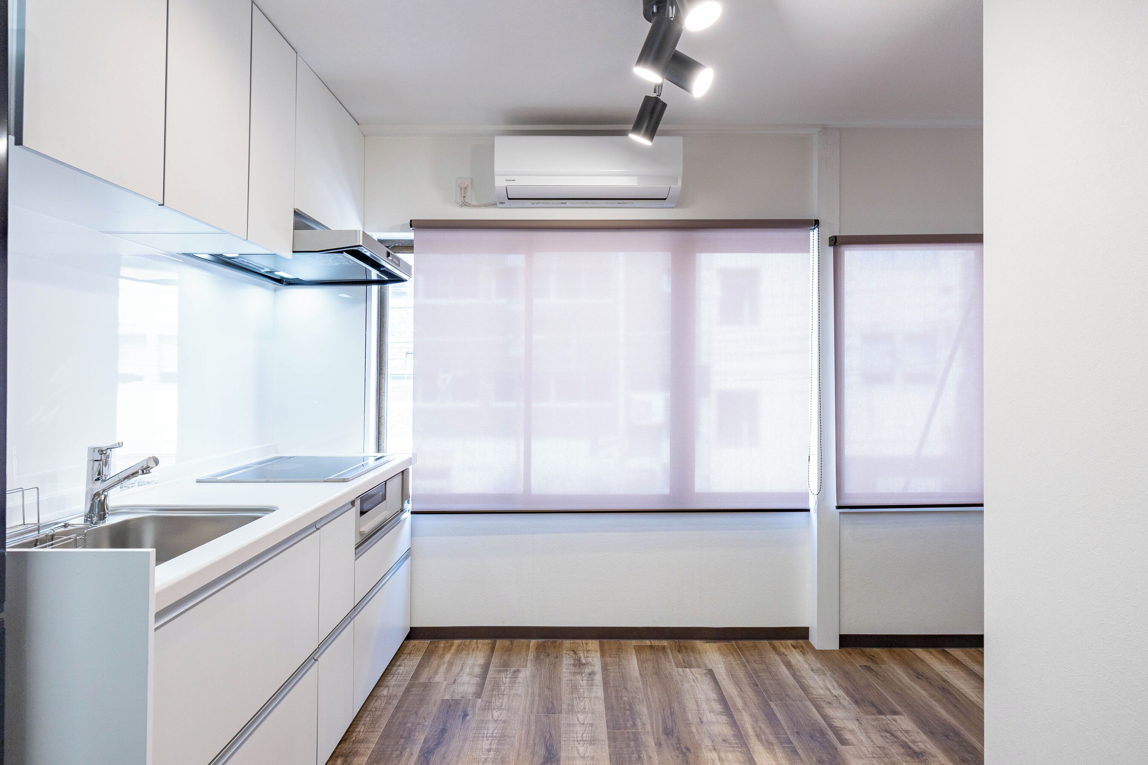 スーペリア ハウス バルコニー | 専用キッチン