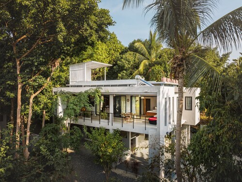 Serene Escape at Asia Blue Villa One - Your Luxurious 3-Bed Villa Retreat Awaits