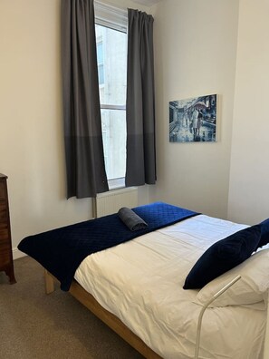 2 bedrooms, iron/ironing board, travel crib, free WiFi