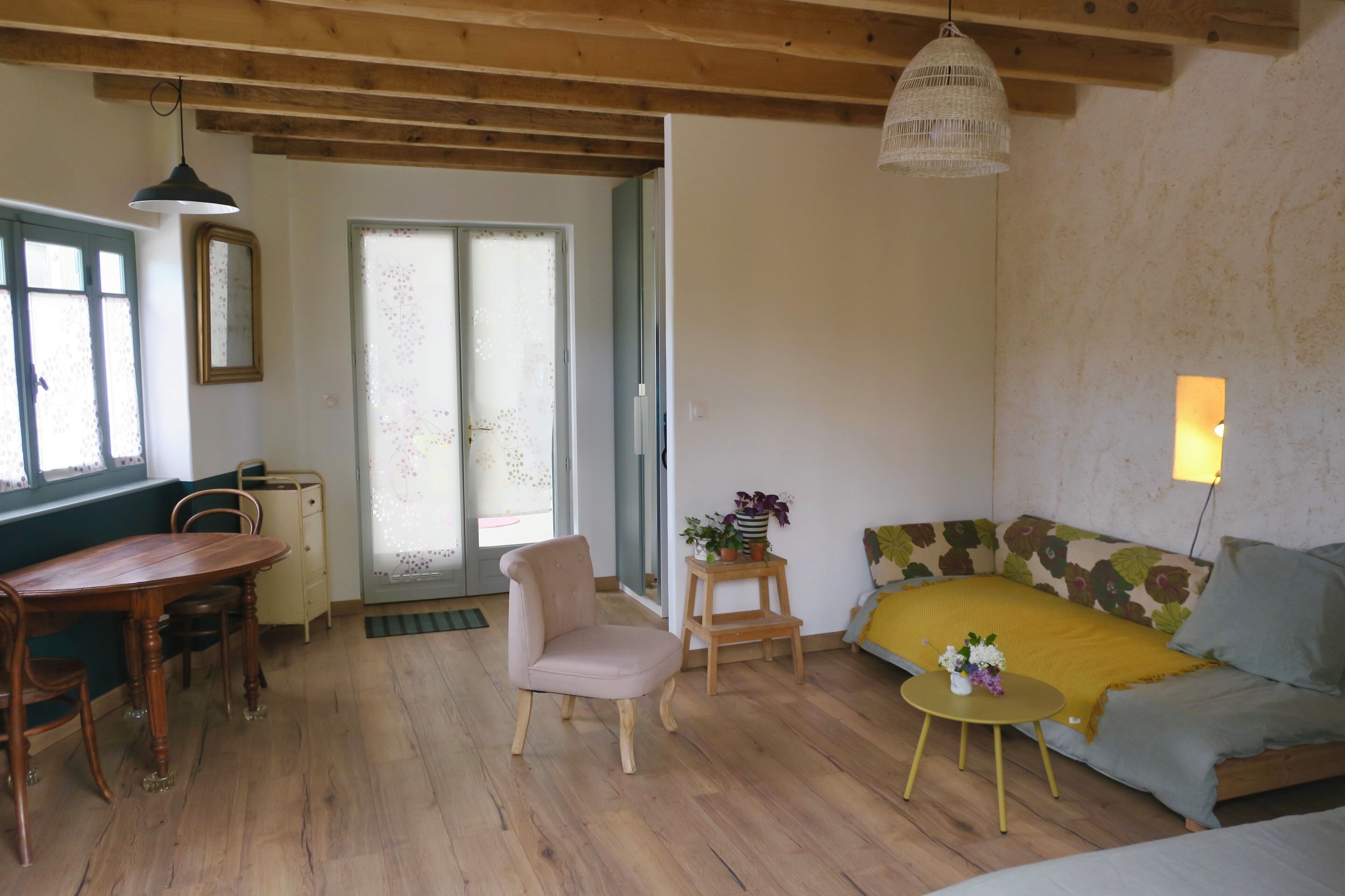 1 chambre, lit parapluie, Wi-Fi, draps fournis