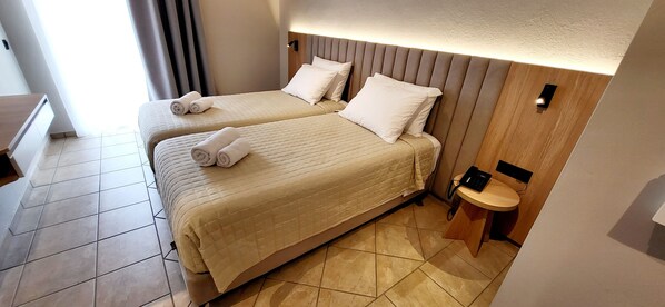 Kamar Double Superior, balkon, pemandangan kebun | Brankas, kedap suara, dan Wi-Fi gratis