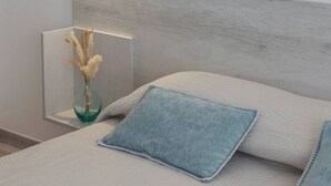 1 bedroom, internet, bed sheets