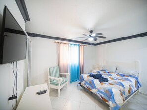 1 bedroom, internet, bed sheets