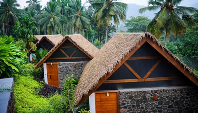 Maayaa riverside villa by KPM Tripenta