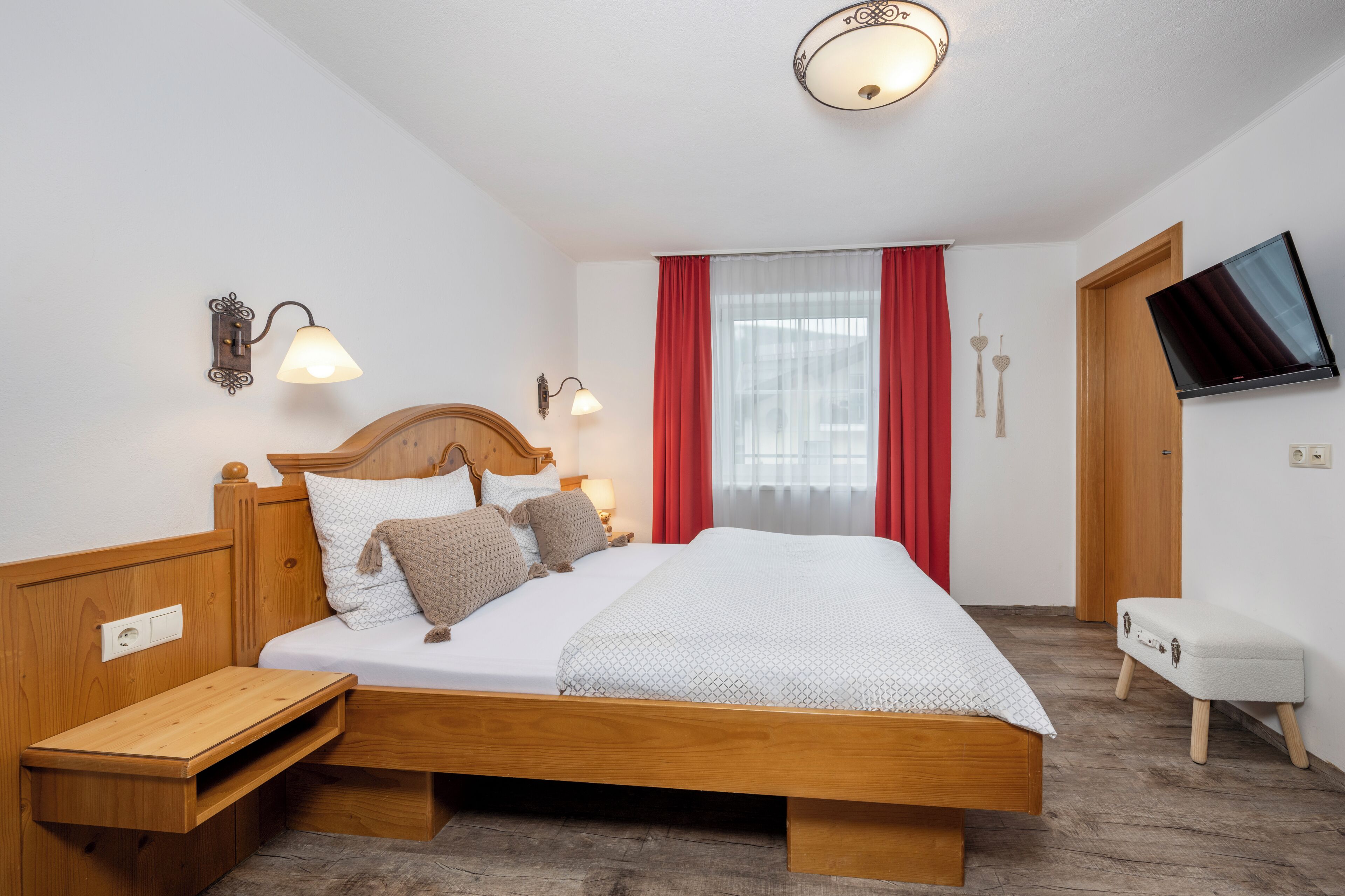 Comfort-Doppelzimmer, Balkon, Gartenblick | Schallisolierte Zimmer, kostenloses WLAN