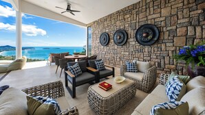 Outdoor dining - Luxury Blue Coco Sea View Villa - 4x4 SUV included (Bophut)