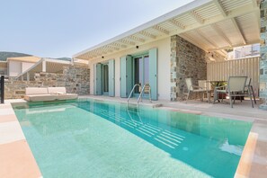 Premium 2 Bedroom Villa, Sea View, Private Pool 4+1 | In-room safe, laptop workspace, blackout drapes, soundproofing