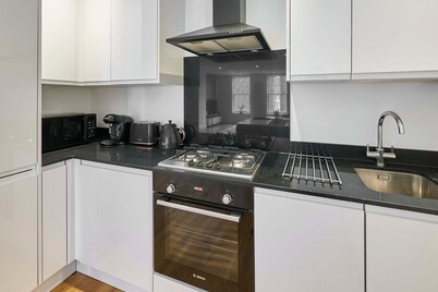 Host Stay Eton House