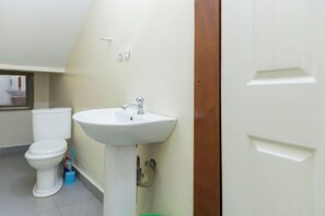 Comfort Room, Hill View, Garden Area | Bathroom | Shower, free toiletries, hair dryer, towels