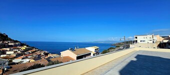 Resident Albachiara, 你在卡斯特尔萨多的绿洲