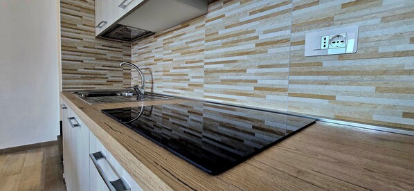 Casa, varias habitaciones, para fumadores, patio | Cocina privada