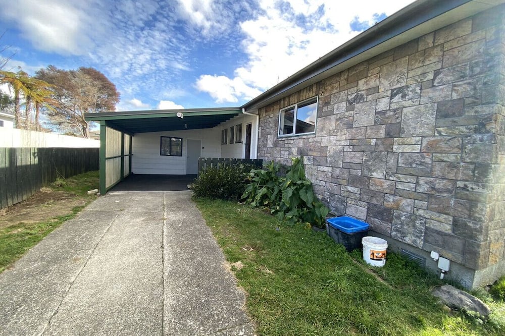 1 Double Beds Studio 95 Aquirus Drive
