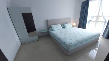 Superior Apartment, 1 Bedroom, Kitchen, City View | 1 bedroom, minibar, blackout drapes, soundproofing