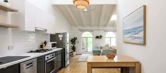 5 Beach Baby Bungalow & Parking