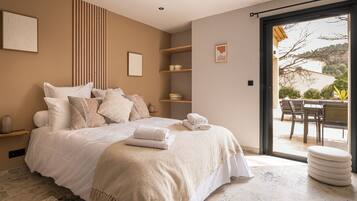 4 quartos, ferros/tábuas de passar roupa, berço de viagem, Wi-Fi