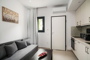 Living area - The 7 Suites, An Elegant Living in Ipsos by Konnect (Corfu)