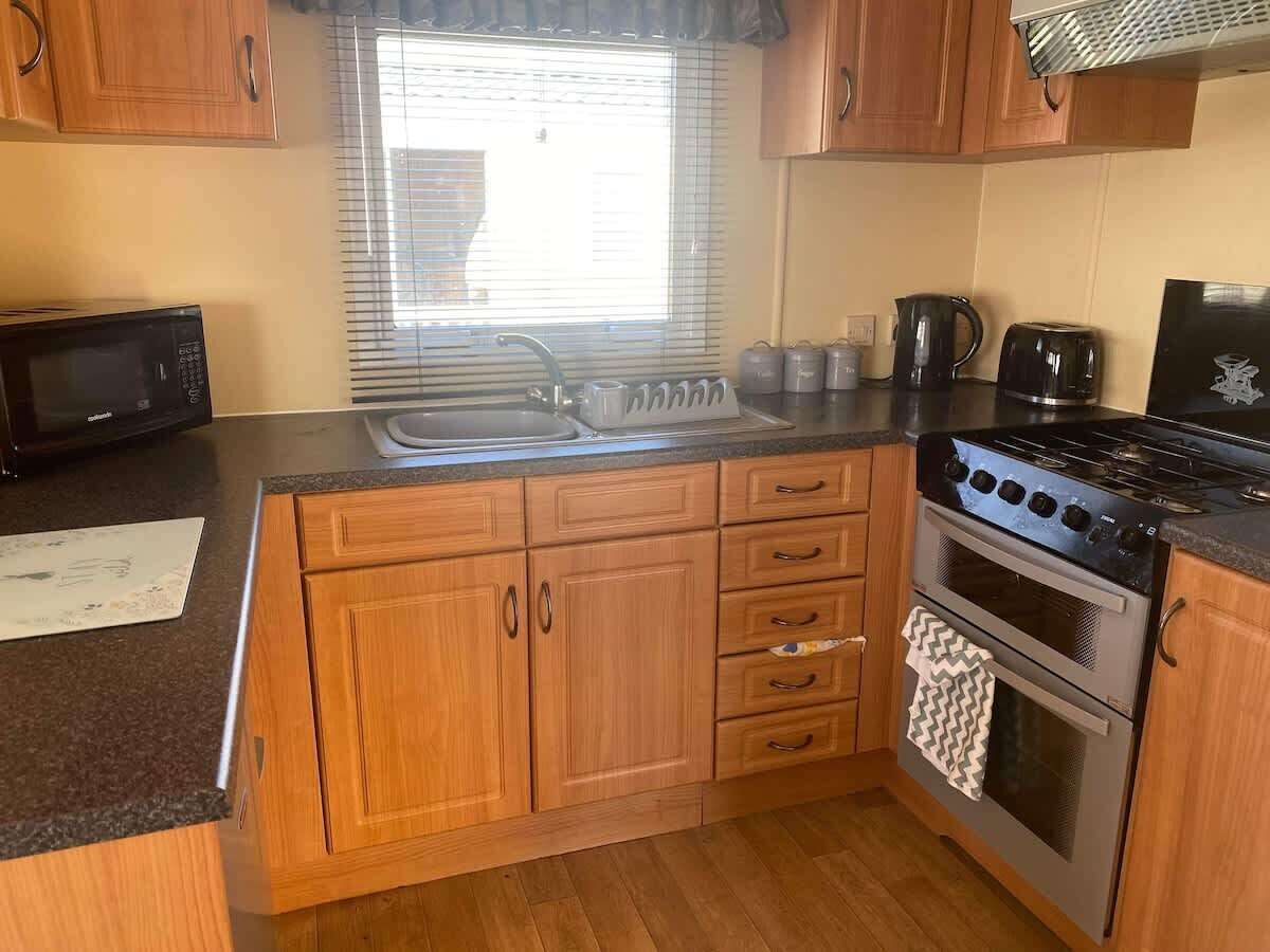 Mikroaaltouuni, uuni, liesi