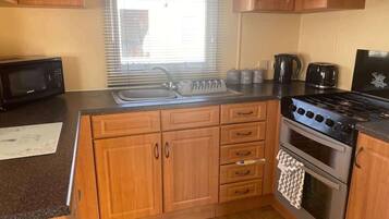 Mikroaaltouuni, uuni, liesi