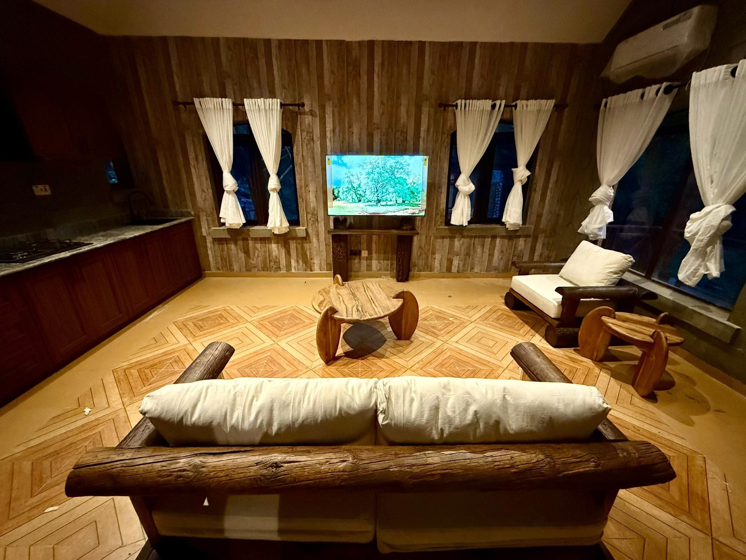 Ire Grove - 2 Bedroom | Premium bedding, Tempur-Pedic beds, in-room safe, desk