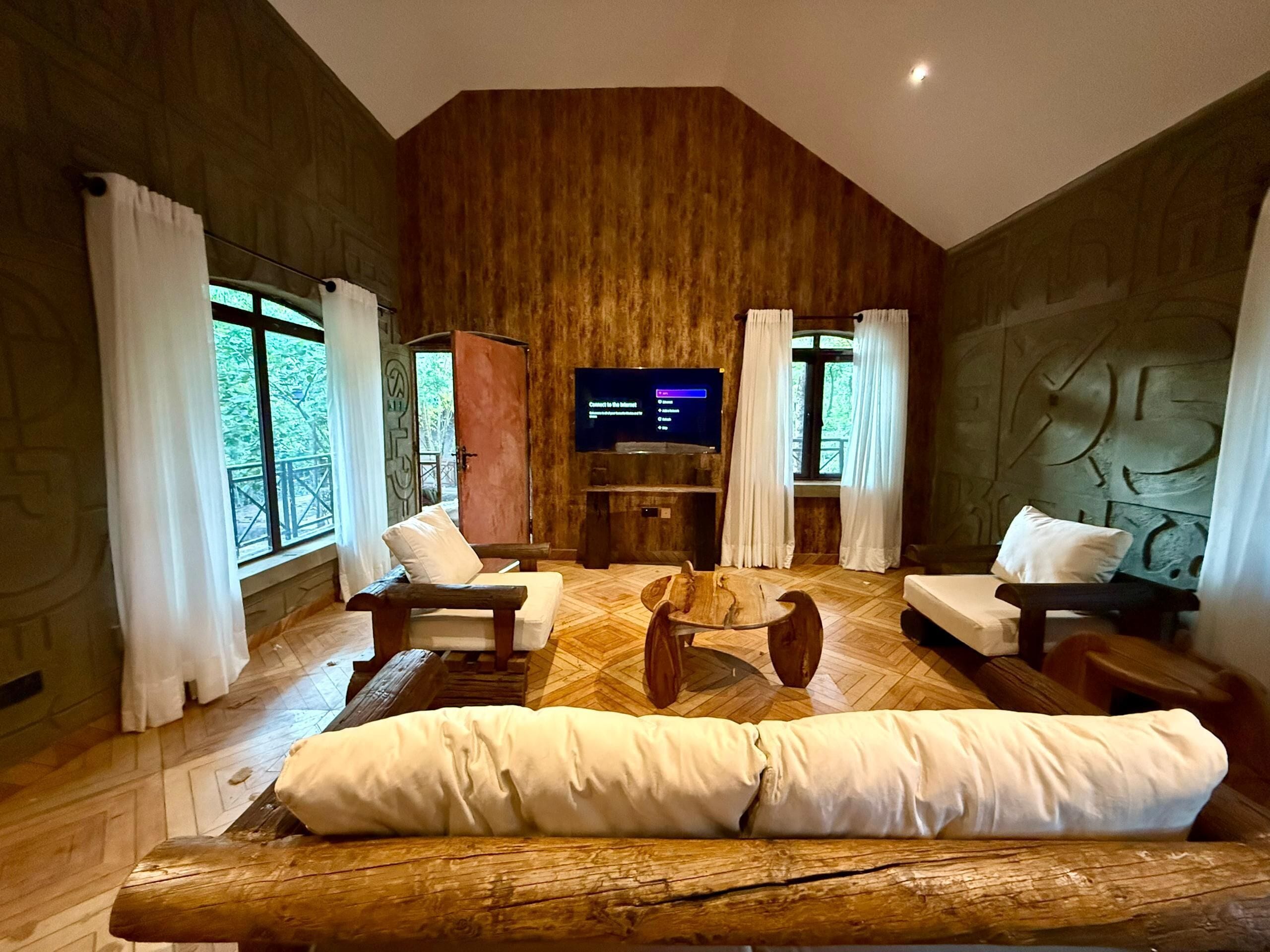 Ire Grove - 1 Bedroom | Premium bedding, Tempur-Pedic beds, in-room safe, desk