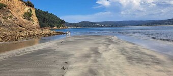 Exceptional stone house in a natural setting near the beach