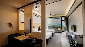 Panoramic Twin Room, 1 Bedroom, Non Smoking, Mountain View
