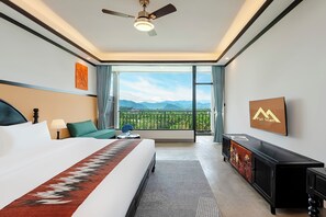 Habitación doble Grand | Ropa de cama de alta calidad, artículos del minibar gratis y escritorio