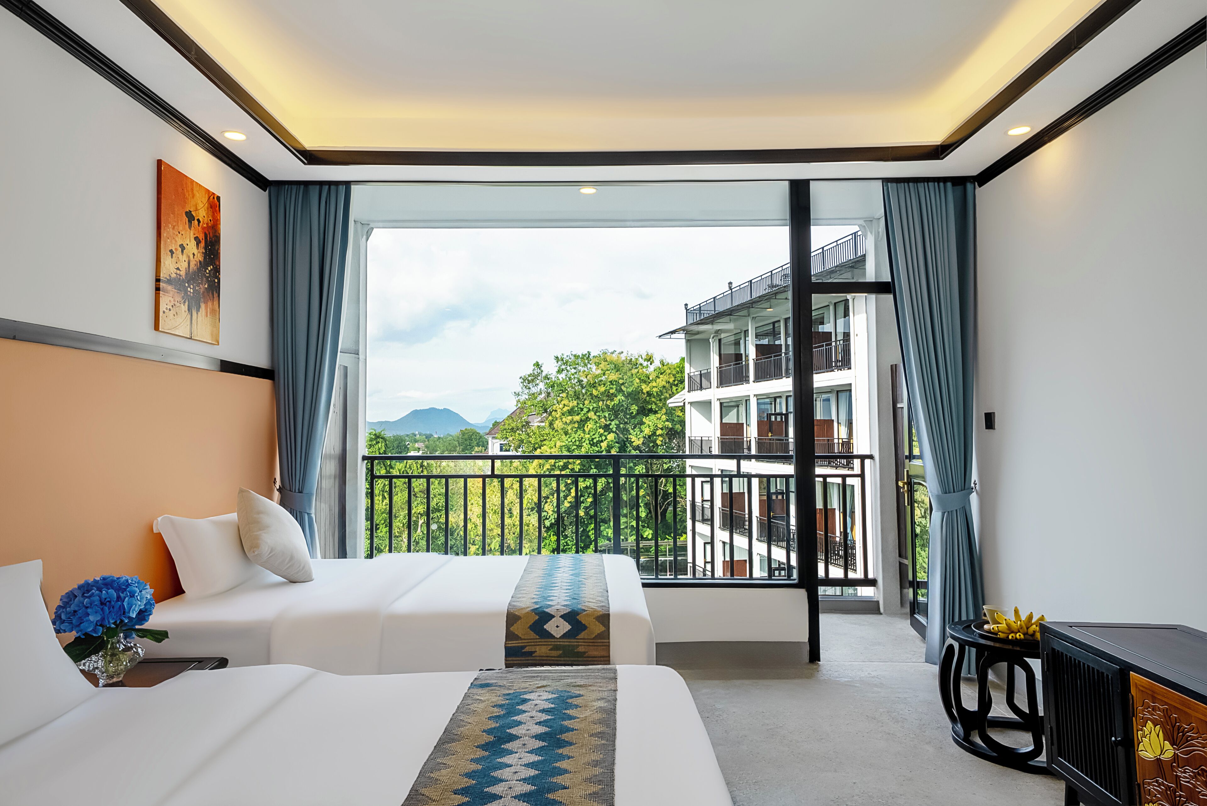 Phòng đôi có tầm nhìn toàn cảnh, 1 phòng ngủ, không hút thuốc, quang cảnh hồ bơi | Bộ đồ giường cao cấp, minibar với thức uống miễn phí, bàn 