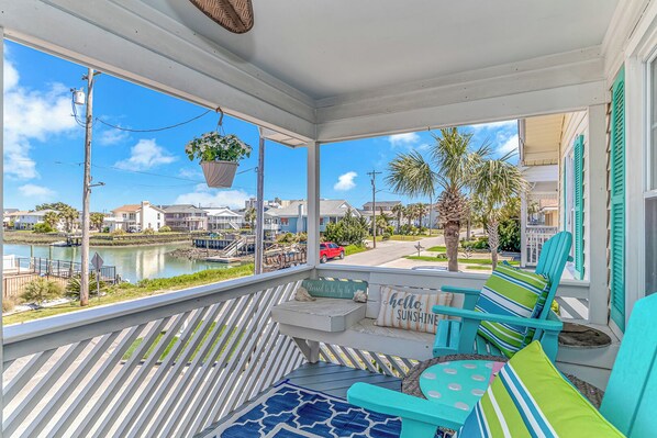 Property grounds - Your WATERFRONT, PET FRIENDLY, and SPACIOUS CHERRY GROVE CHANNEL HOME! (NORTH MYRTLE BEACH)