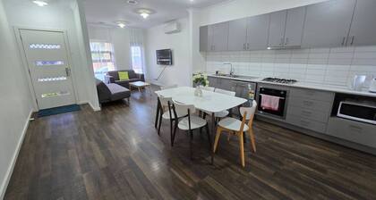 7 Serenity Home 3-bedroom house with WiFi and AC in peaceful Pakenham