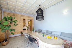 Dining - Fantastic villa on Crete with sea views, private pool and absolute tranquillity! (Kastellos)