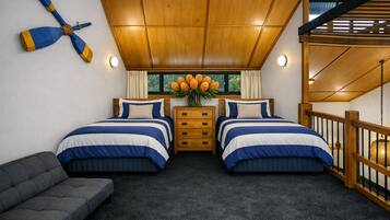 2 bedrooms, iron/ironing board, bed sheets