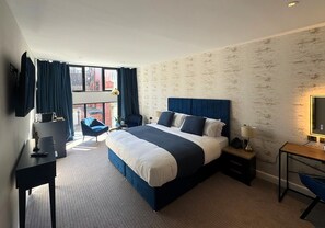 Premium bedding, free minibar, in-room safe, individually furnished - Above hotels (Burnley)