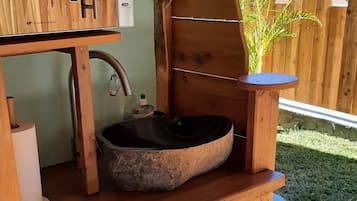 Deluxe Room, Mountain View | Private kitchen | Microwave, stovetop, toaster, paper towels