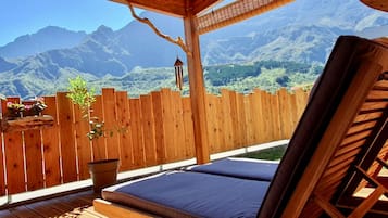 Deluxe Room, Mountain View | Terrace/patio