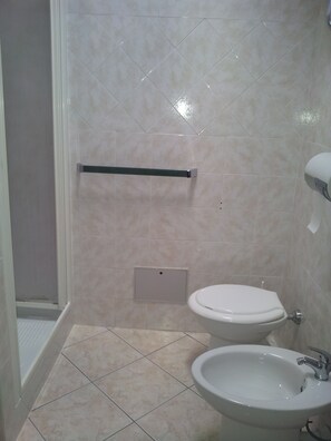 Bathroom - Villa Montoro Italia Sperlonga (Sperlonga)