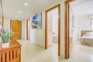 3 quartos, Wi-Fi de cortesia, roupa de cama