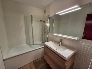 Bathroom - Functional studio at the slopes, station center, pets allowed (Les Deux Alpes)