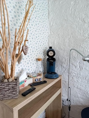 Quarto casal júnior, vista para o jardim | 1 quarto, Wi-Fi de cortesia