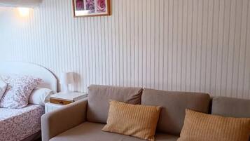 Family Room, Garden View | Living area