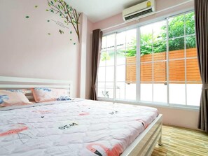 Family Villa, 3 Bedrooms, Pool View | 3 bedrooms, free WiFi, bed sheets - Canary Pool Villa Bangsaen (Chonburi)
